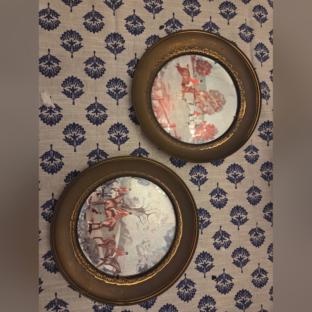Unique Vintage Gold and Red Wall Decor Set